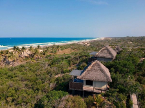 Travessia Beach Lodge